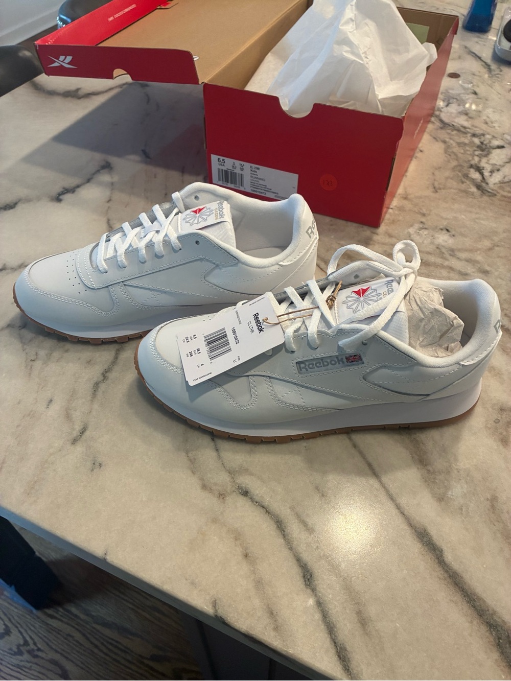 Women’s Reebok sz 6.5 NWT!